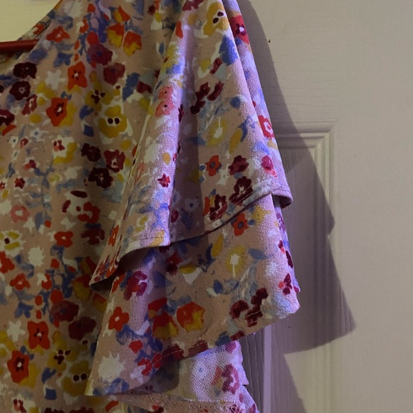 Ladies Blouse - Picture 2 of 4